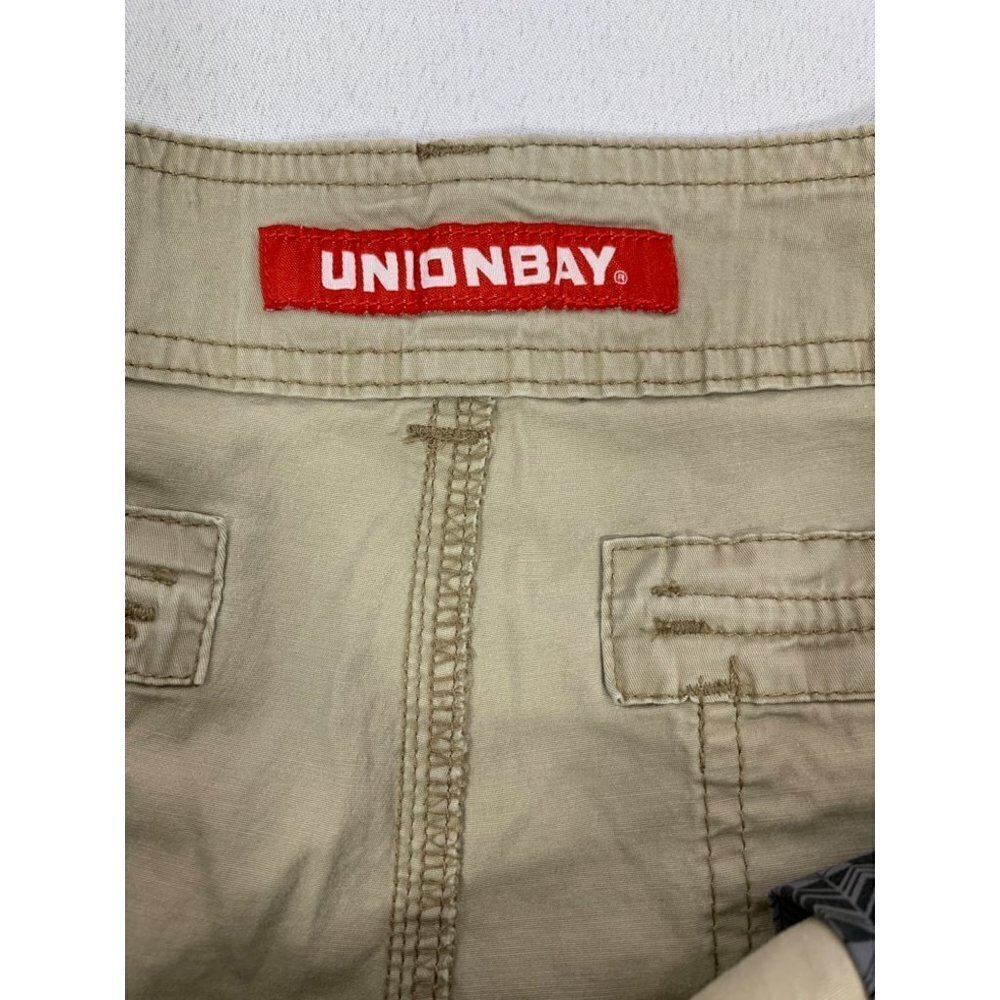 Union Bay Men's Cargo Shorts - Picture 3 of 6